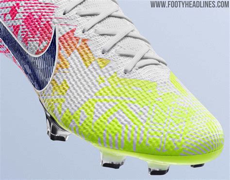 neymar new nike boots.